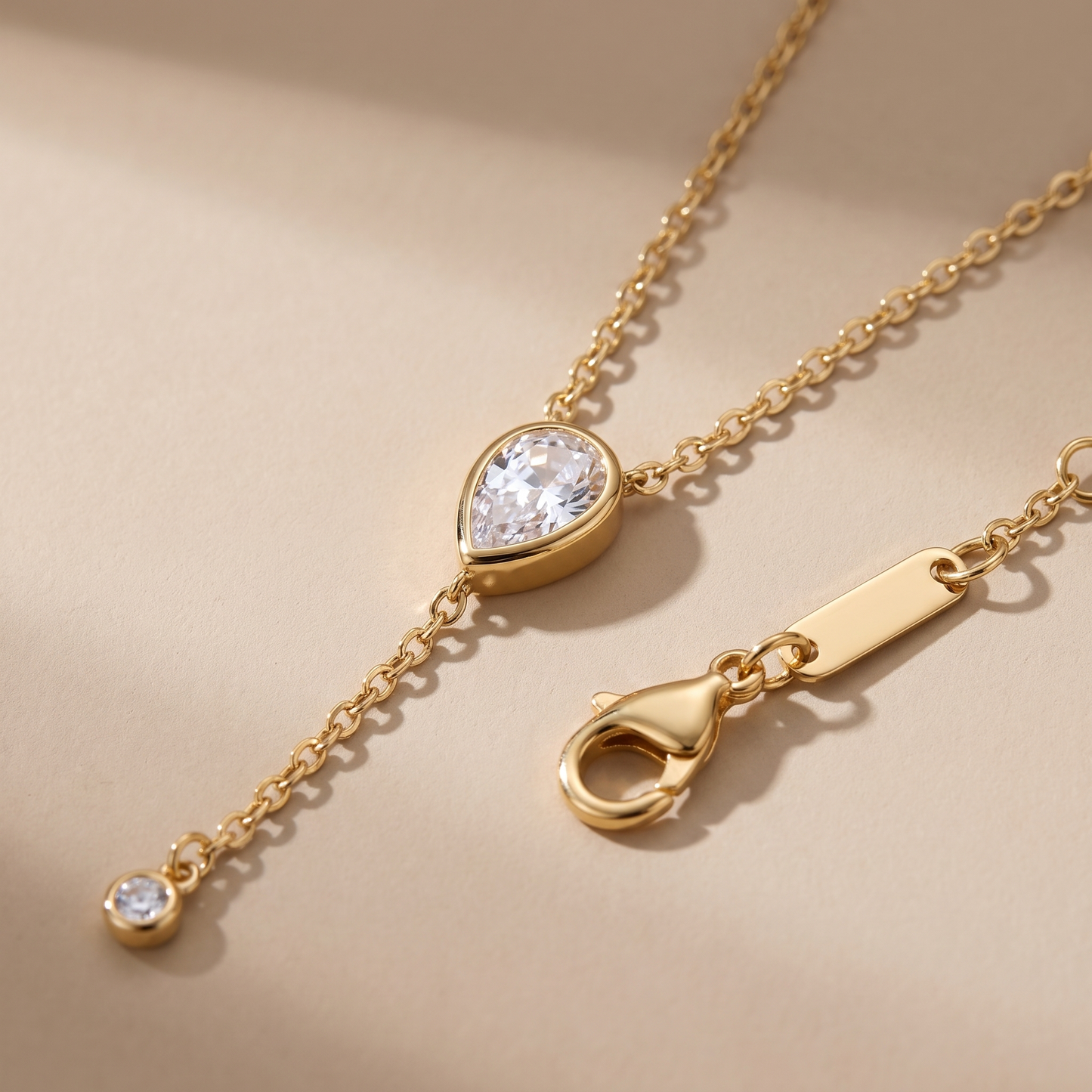 Asea Lariat Sparkle Necklace — close-up detail