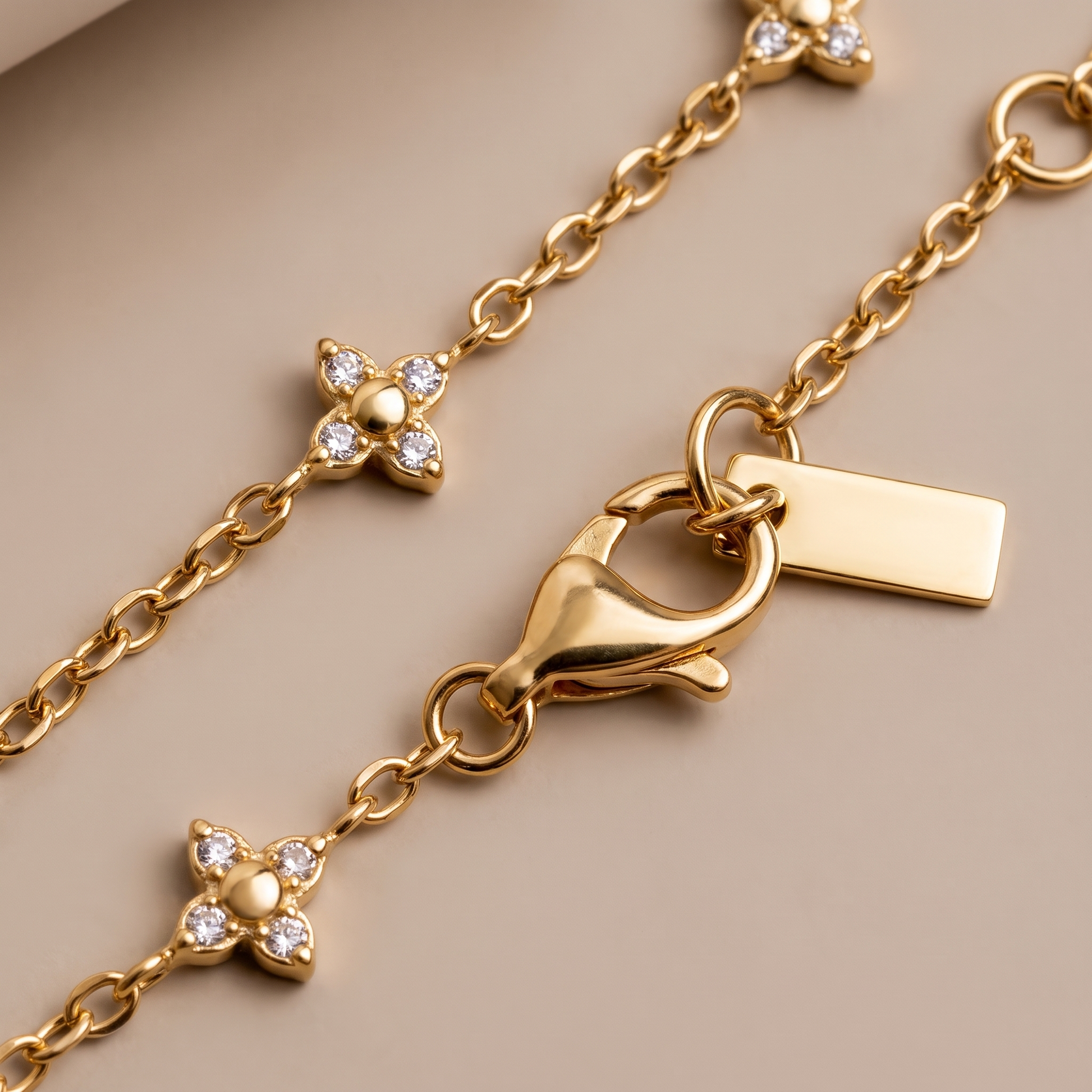 Asea Quatrefoil Charm Bracelet — close-up detail