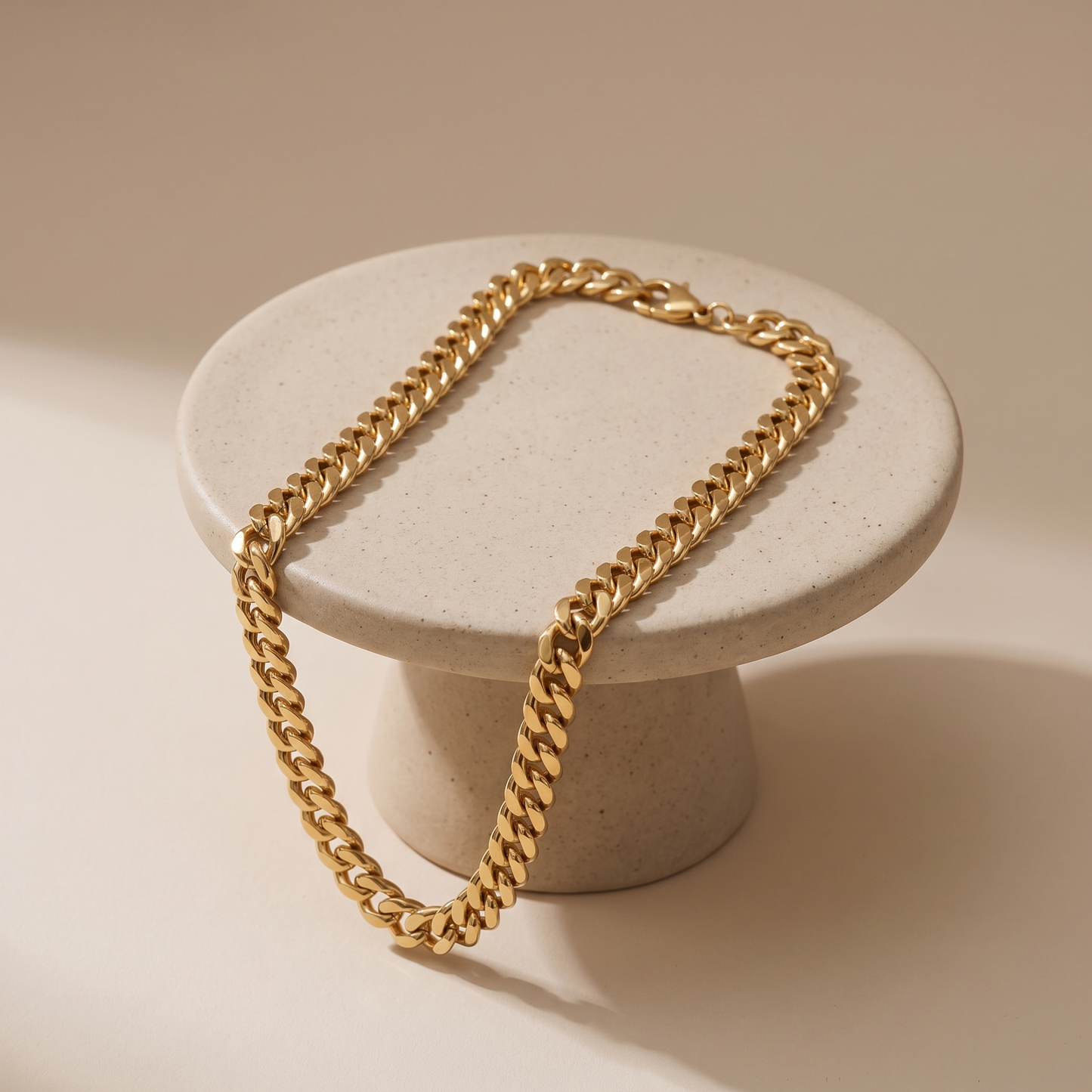 Asea Alghero Cuban Chain Necklace — angle