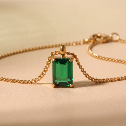 Asea Emerald Pendant Necklace — close-up detail