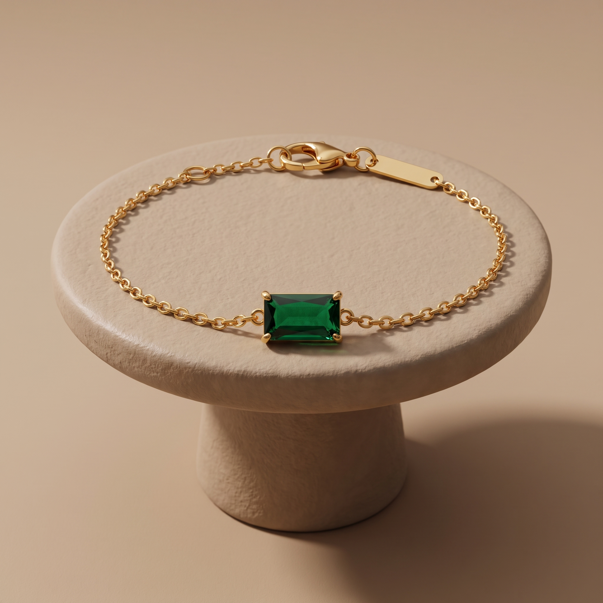 Asea Emerald Chain Bracelet — angle
