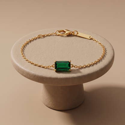 Asea Emerald Chain Bracelet — angle