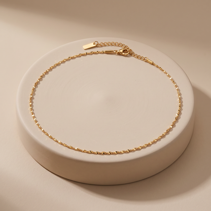 Asea Swirl Twist Choker — angle
