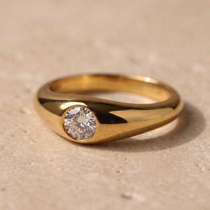 Asea Nova Moissanite Ring — close-up detail