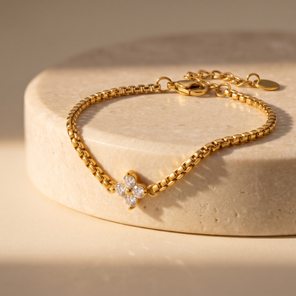 Salina Lone Clover Box Chain Bracelet