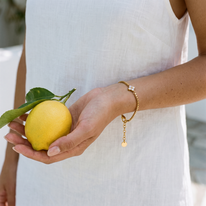 Salina Lone Clover Box Chain Bracelet