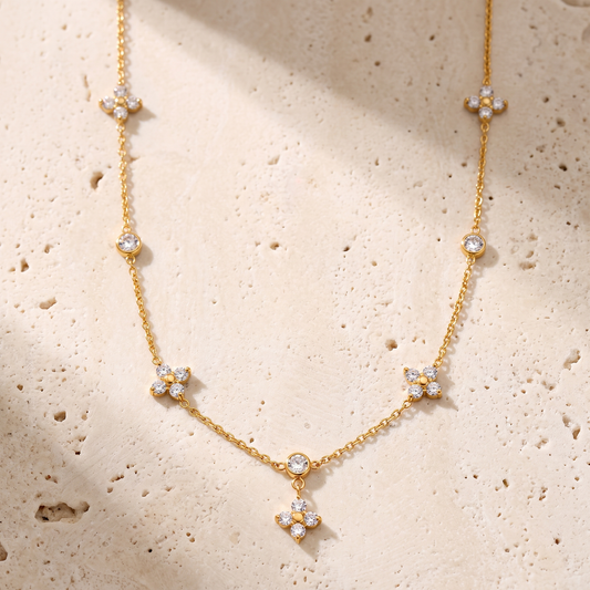 Caleta Drifting Clover Necklace