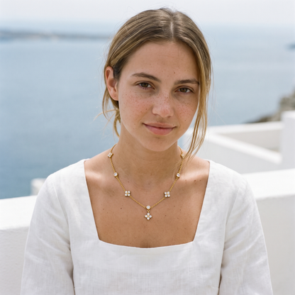 Caleta Drifting Clover Necklace