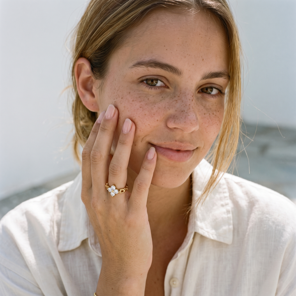 Solene Raised Clover Ring